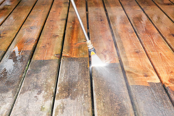 Garage Pressure Washing in East Ridge, TN